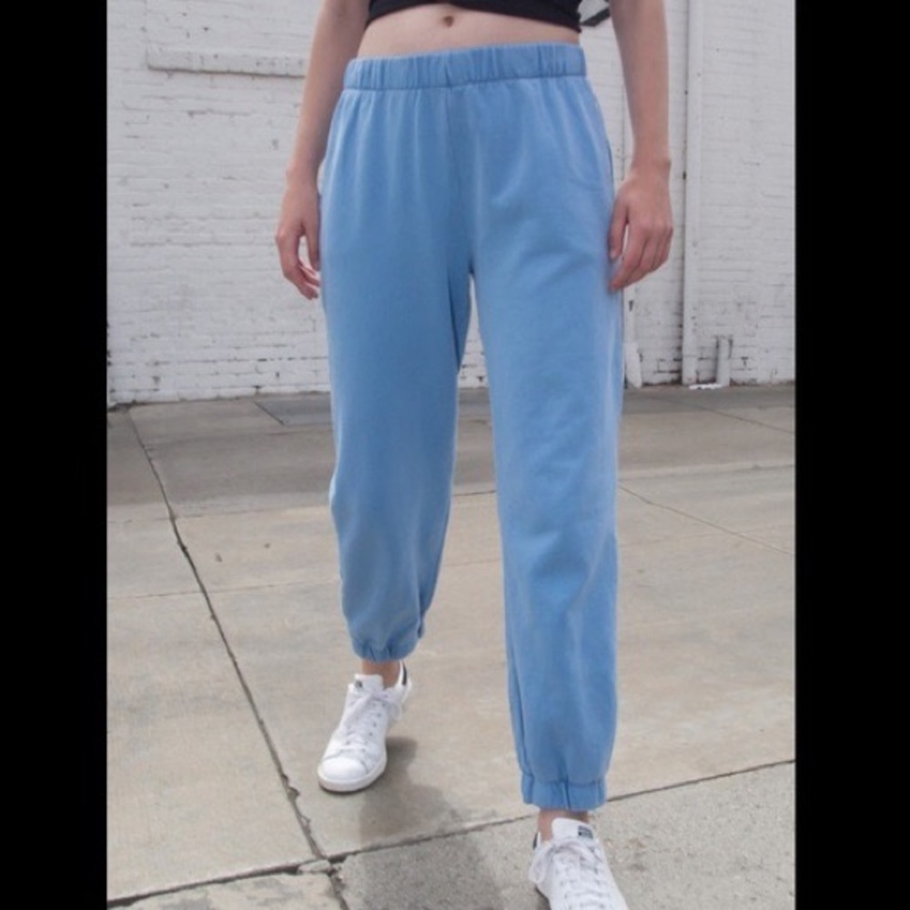 Brandy Melville sky blue rosa sweatpants